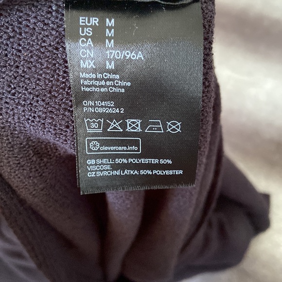 H&M knit top - Picture 4 of 8